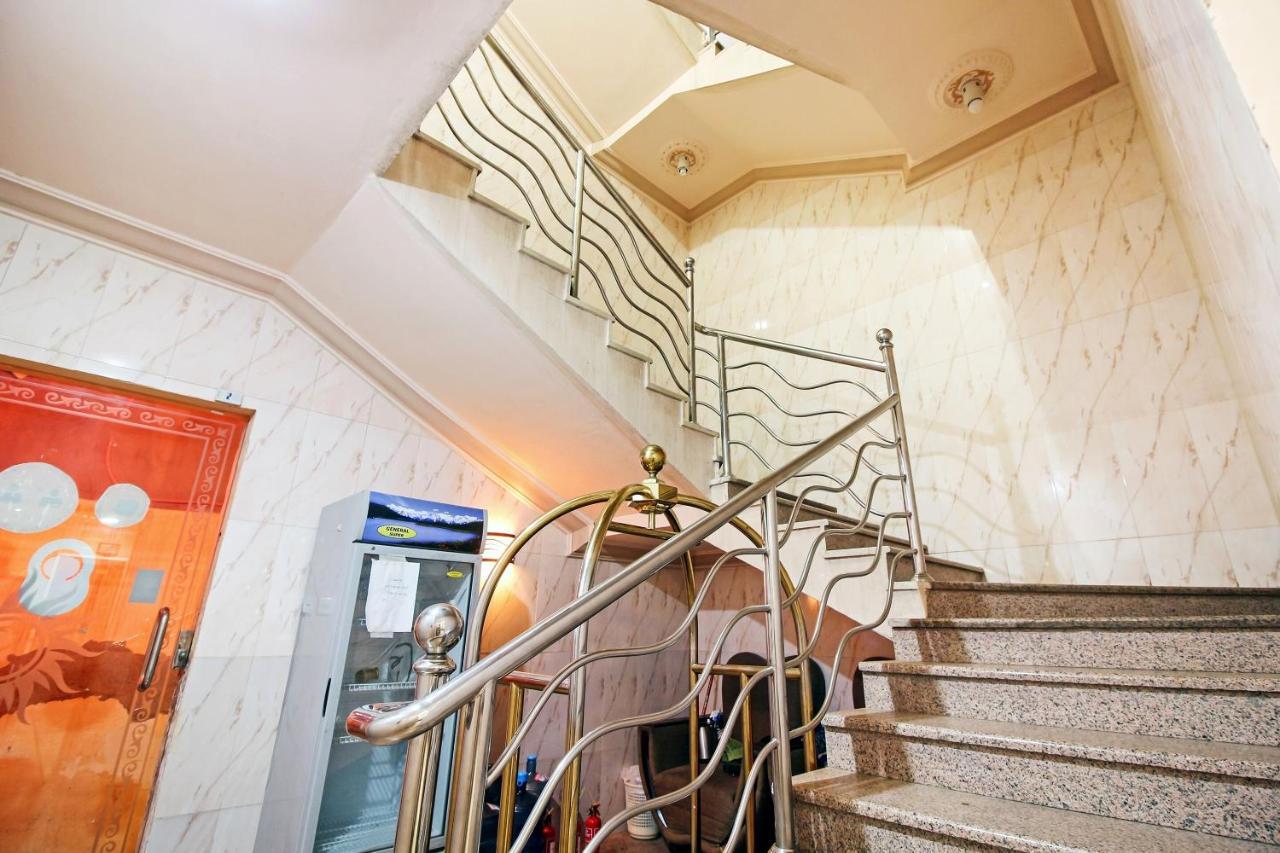 Hotel Oyo 589 Lavina House 3*
