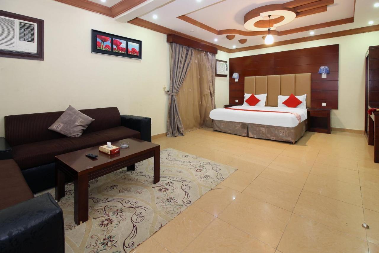 Oyo 589 Lavina House