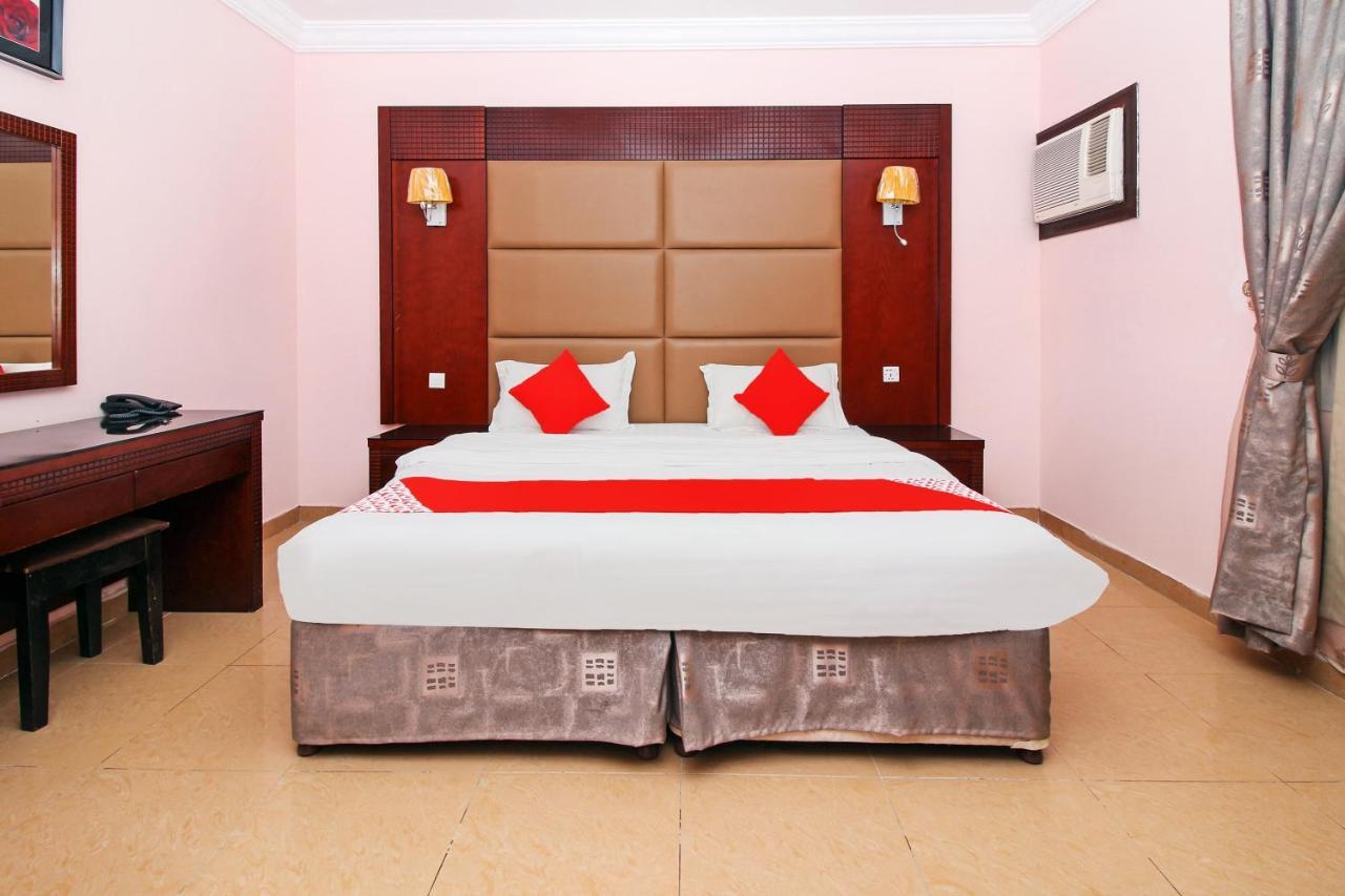 Oyo 589 Lavina House Hotel 3*